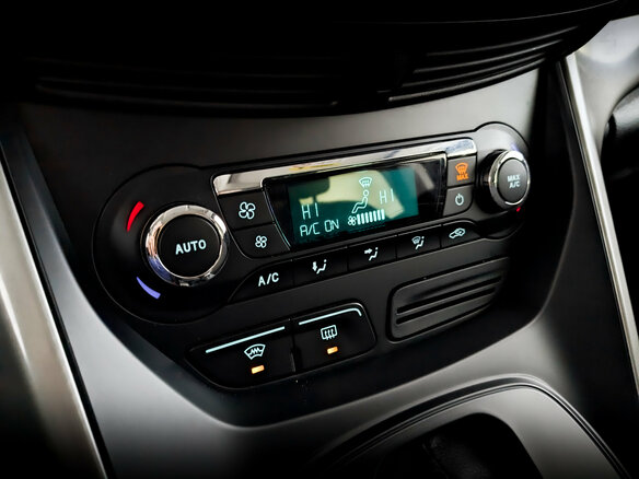2015 Ford Kuga II, чёрный - вид 26