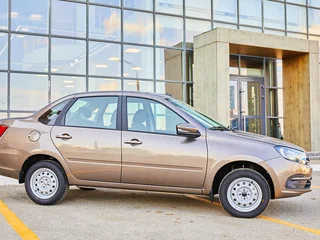 2026 Lada (ВАЗ) Granta I Рестайлинг, коричневый, 1133000 рублей, вид 2