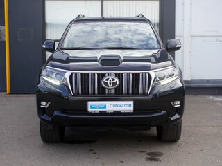 2019 Toyota Land Cruiser Prado 150 Series Рестайлинг 2, чёрный, 4315000 рублей, вид 2