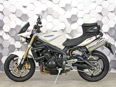 2007 Triumph Street Triple, белый, 477000 рублей, вид 4