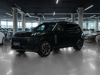 Lynk & Co 09 PHEV