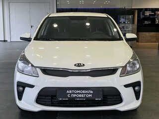 2019 Kia Rio IV, белый, 990000 рублей, вид 3