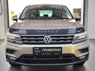 2018 Volkswagen Tiguan II, бежевый, 3150000 рублей, вид 2