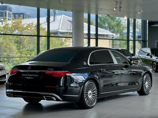 2022 Mercedes-Benz Maybach S-Класс 580 II (Z223), чёрный, 21000000 рублей, вид 4