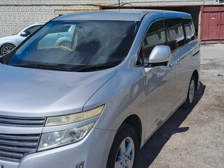 2011 Nissan Elgrand III (E52), серебристый, 1300000 рублей, вид 3