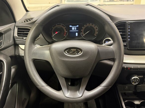 2024 Lada (ВАЗ) Vesta I Рестайлинг (NG), белый - вид 6