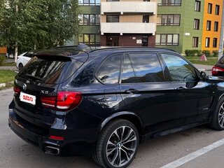 2014 BMW X5 50i III (F15), синий, 3350000 рублей, вид 2