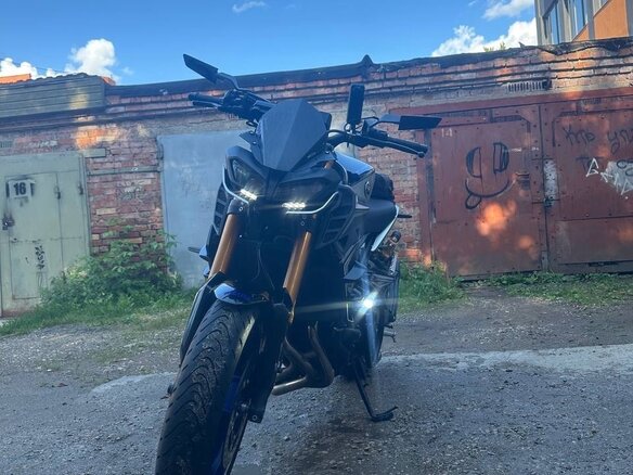 2019 Yamaha MT-09 (FZ-09), синий, 950000 рублей