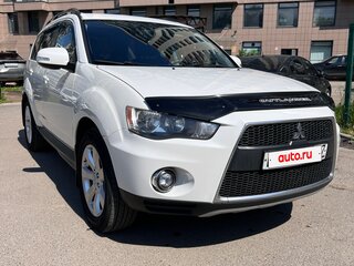 2010 Mitsubishi Outlander II Рестайлинг, белый, 1250000 рублей, вид 3