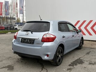2010 Toyota Auris I Рестайлинг, серебристый, 950000 рублей, вид 5