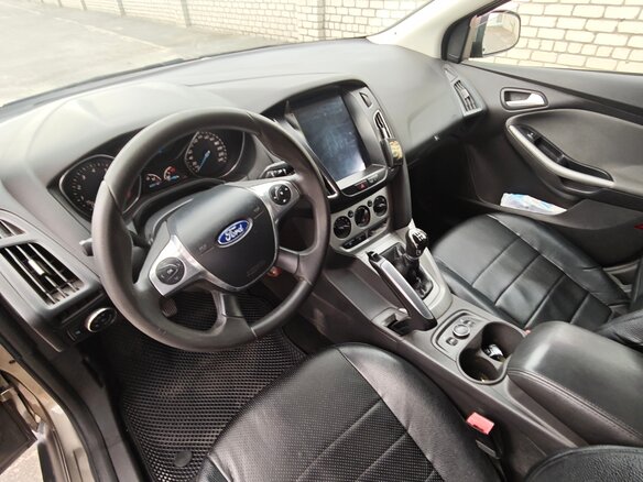 2012 Ford Focus III, коричневый - вид 15