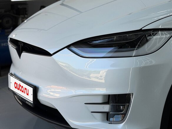2020 Tesla Model X 100D I, белый, 5600000 рублей - вид 2