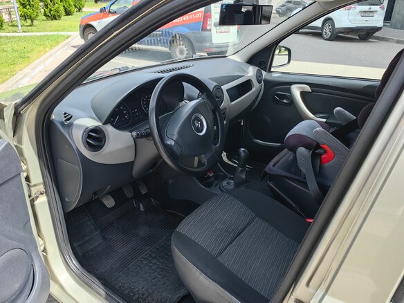 2012 Renault Logan I Рестайлинг, бежевый, 415000 рублей - вид 16