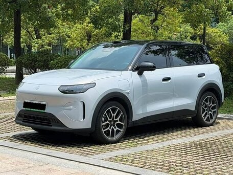 2026 Leapmotor A10 53 kWh, голубой, 2350000 рублей, вид 3