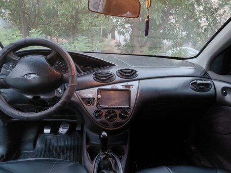 2003 Ford Focus I Рестайлинг, серебристый, 250000 рублей, вид 5