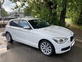 2011 BMW 1 серии 118i II (F20/F21), белый, 870000 рублей, вид 4