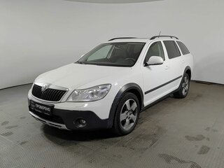 2012 Skoda Octavia Scout II (A5) Рестайлинг, белый, 950000 рублей, вид 1