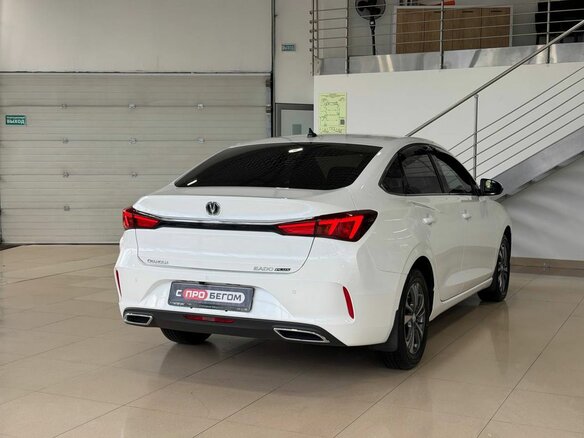 2023 Changan Eado Plus I, белый, 1679900 рублей - вид 3
