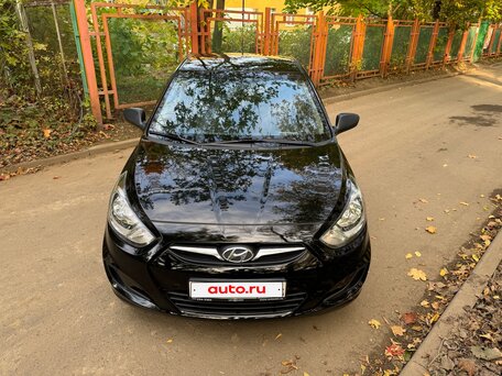 2012 Hyundai Solaris I, чёрный, 730000 рублей, вид 1