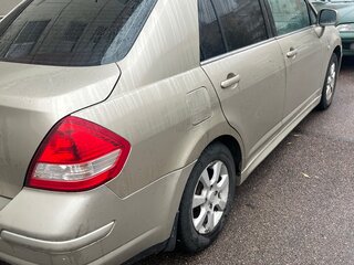 2010 Nissan Tiida I Рестайлинг, коричневый, 650000 рублей, вид 4