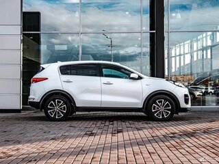 2017 Kia Sportage IV, белый, 1430000 рублей, вид 5