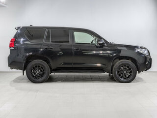 2019 Toyota Land Cruiser Prado 150 Series Рестайлинг 2, чёрный, 4590000 рублей, вид 4