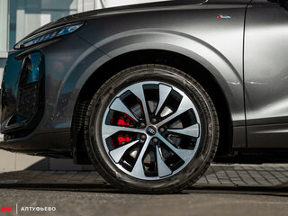 2026 Audi Q3 TFSI III (FJ), серый, 6890000 рублей, вид 4