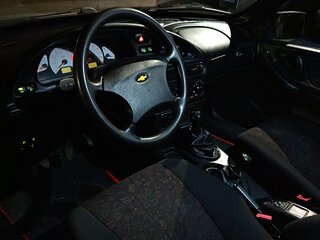 2006 Chevrolet Niva I, серебристый, 410000 рублей, вид 2