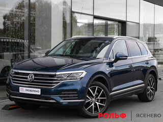 2018 Volkswagen Touareg III, синий, 4598000 рублей, вид 1