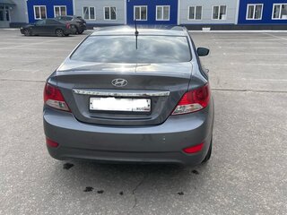 2012 Hyundai Solaris I, серый, 850000 рублей, вид 4