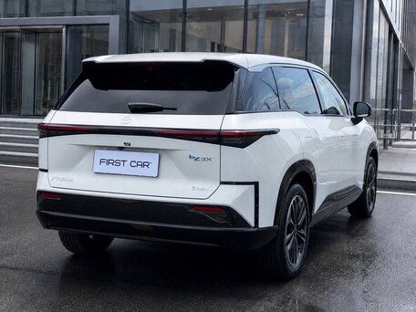 2026 Toyota bZ3X 67.9 kWh, белый, 3189000 рублей, вид 5