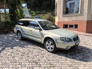 2004 Subaru Outback III, золотистый, 750000 рублей, вид 4