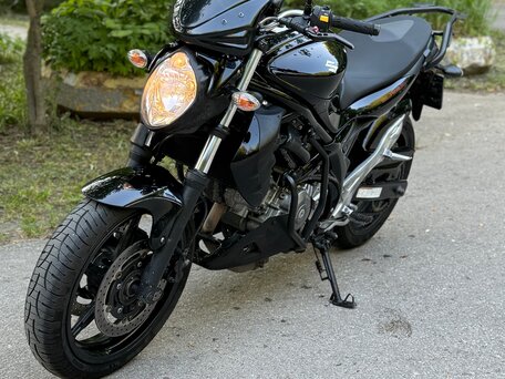 2011 Suzuki SFV 650 Gladius, чёрный, 411111 рублей, вид 1