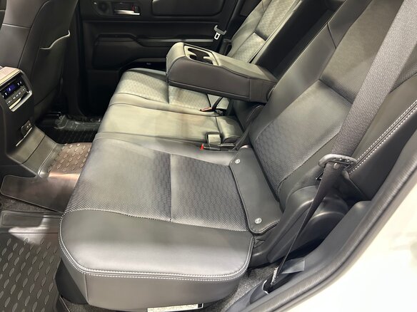 2026 Toyota Land Cruiser Prado 250 Series, белый, 12490000 рублей - вид 34