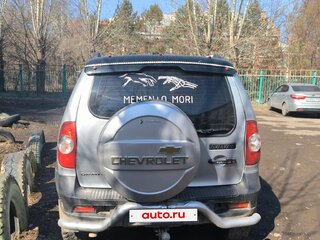 2012 Chevrolet Niva I Рестайлинг, серебристый, 560000 рублей, вид 5