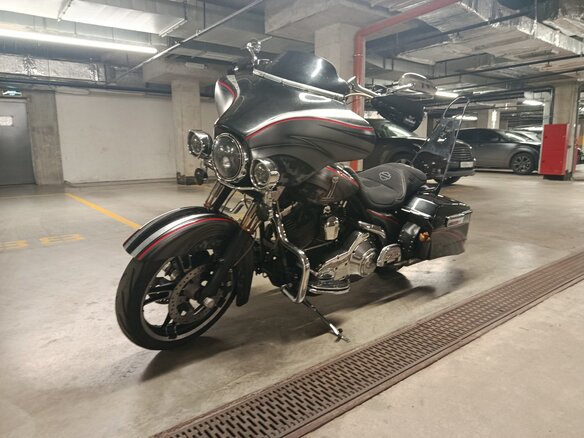 2003 Harley-Davidson Electra Glide, чёрный, 900000 рублей - вид 3