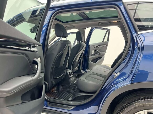 2022 BMW X1 Long 20Li sDrive II (F48) Рестайлинг, синий, 3265000 рублей - вид 13
