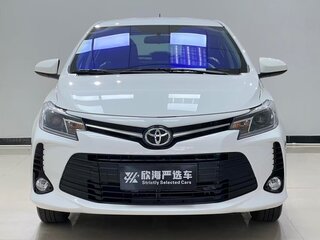 2022 Toyota Vios III Рестайлинг, белый, 940000 рублей, вид 2