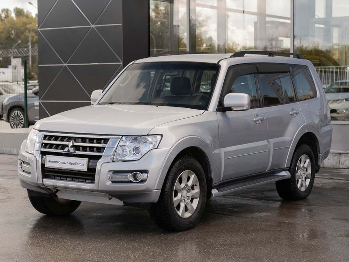 Открыть фотографии: Mitsubishi Pajero IV Рестайлинг 1