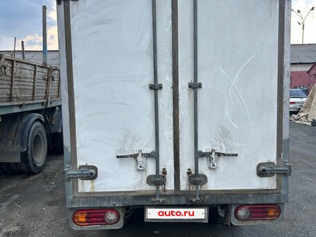 2011 Hyundai Porter II, белый, 950000 рублей, вид 3