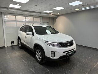 2018 Kia Sorento II Рестайлинг, белый, 1698000 рублей, вид 3