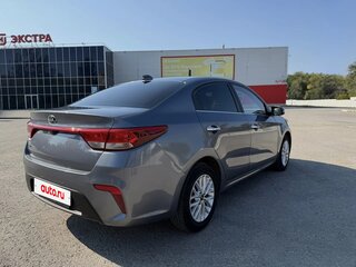 2019 Kia Rio IV, серый, 1570000 рублей, вид 3