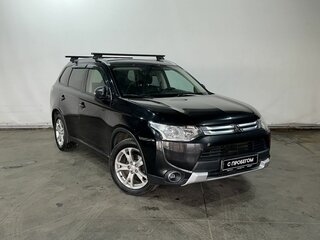 2014 Mitsubishi Outlander III, чёрный, 1160000 рублей, вид 3