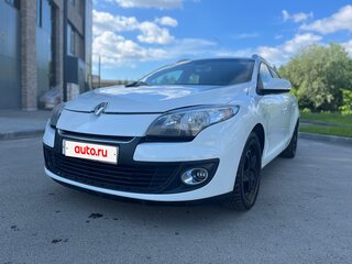 2013 Renault Megane III Рестайлинг, белый, 530000 рублей, вид 3