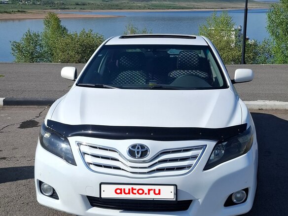 2011 Toyota Camry US Market VII (XV50), белый, 1550000 рублей