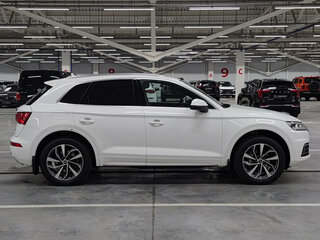 2019 Audi Q5 II (FY), белый, 2630000 рублей, вид 4