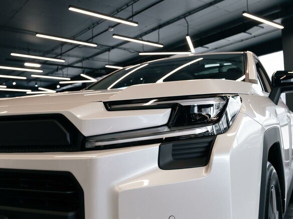 2026 Toyota RAV4 VI (XA60), белый, 4300000 рублей - вид 21