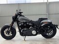2024 Harley-Davidson Fat Bob, серый - вид 4