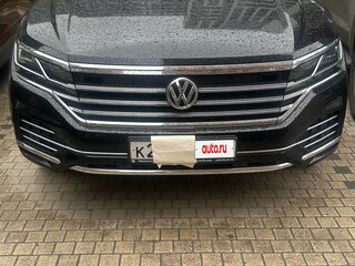 2019 Volkswagen Touareg III, чёрный, 5300000 рублей, вид 1