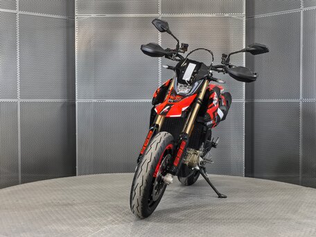 2024 Ducati Hypermotard, красный, 1149000 рублей, вид 3